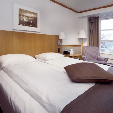 Home Hotel With, Tromso